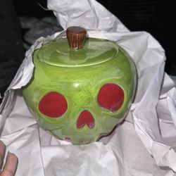 Poison Apple