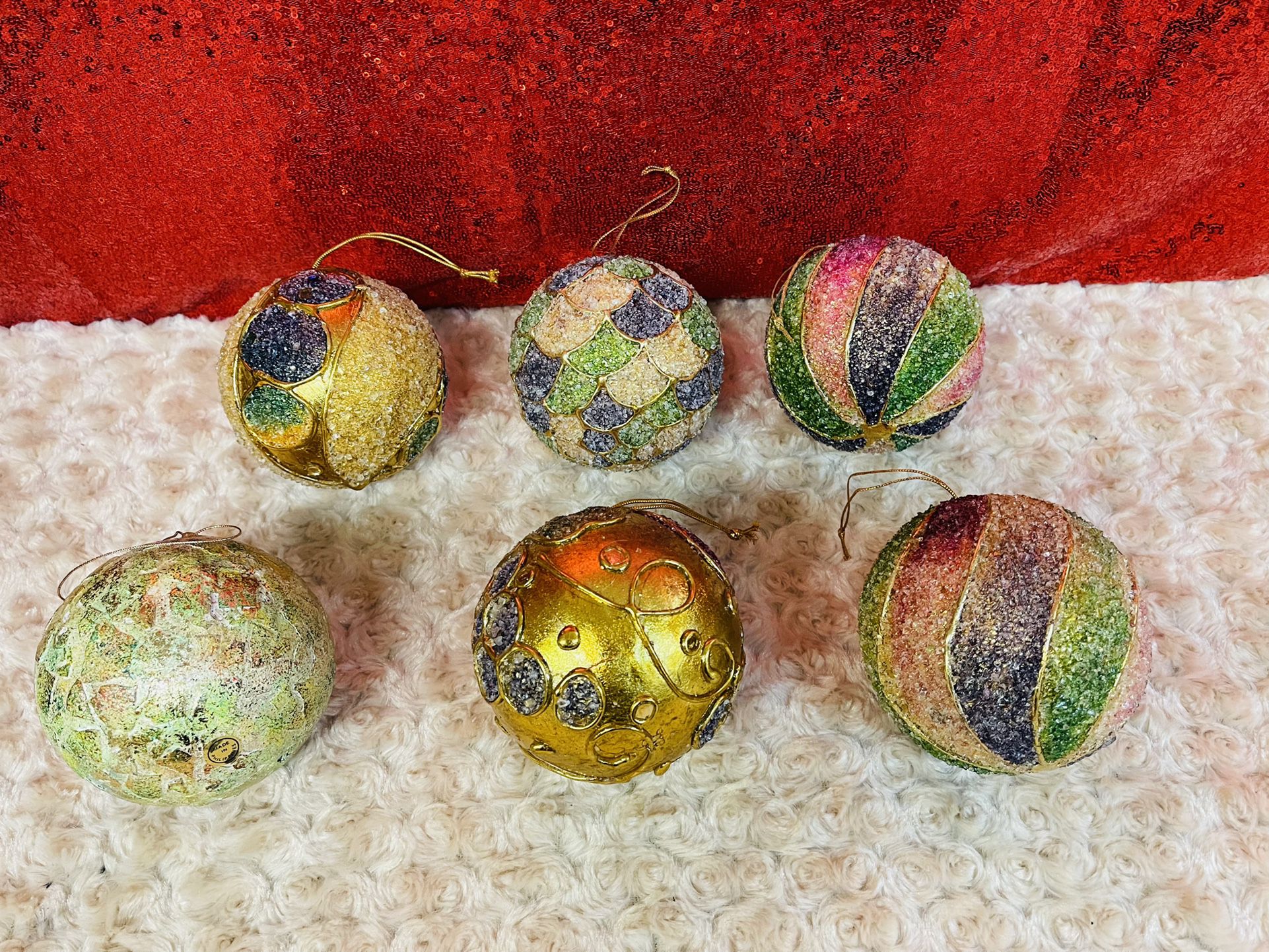 6 Nice Christmas Ornaments $10 “NO HOLDING 