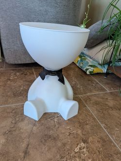 Small side set table with storage