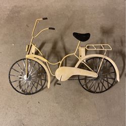 Vintage Bike Door Decor 