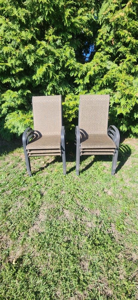 OUTDOOR CHAIRS AND TABLE