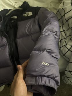 North Face Puffer 700 SIZE S but Can Fit M