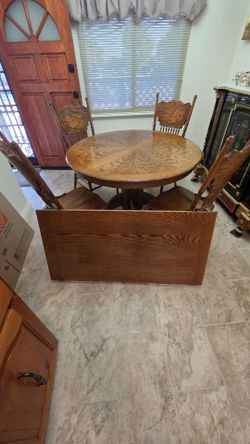Round Oak Dining Table Set with 4 Chairs with leaf