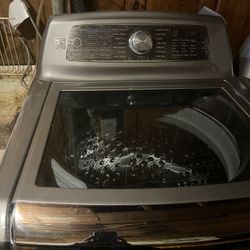 Brand New Kenmore Elite Washer And Gas Dryer 