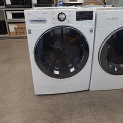 4.5 Cu Ft Smart Front Load Washer W-Turbowash 360