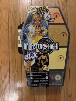 Monster High Cleo De Nile Fearidescent Skulltimate Secrets