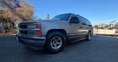 1999  suburban Chevy  suburban 1500