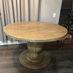 Free Round Wood Dining Table 🍽️🧂🍴