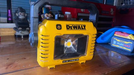 Dewalt light