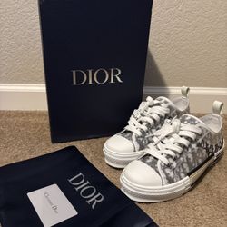 Dior b23