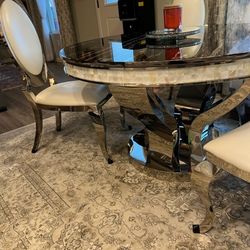 Dining Table.  Kitchen Table 