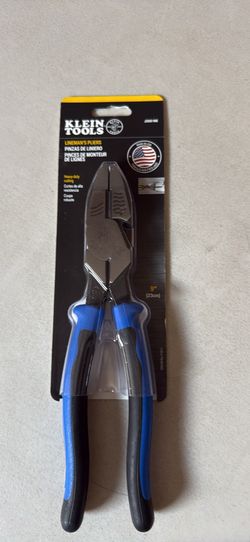 Klein 9 in. Journeyman High Leverage Side Cutting Pliers for Heavy Duty Cutting