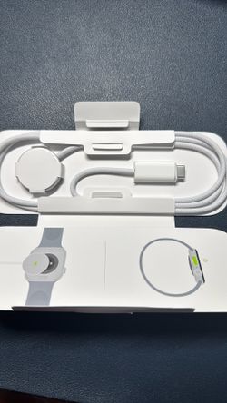 Magnetic charger for Apple Watch