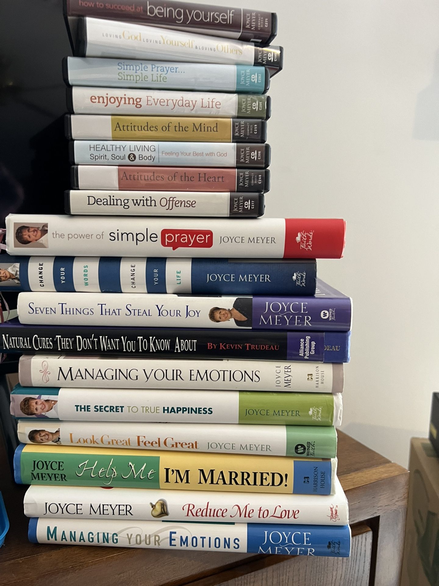 JOYCE MEYERS CDS AND BOOKS $3 Each
