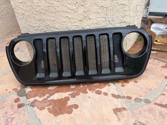 Jeep Wrangler Gloss Black Front Grille JL OEM