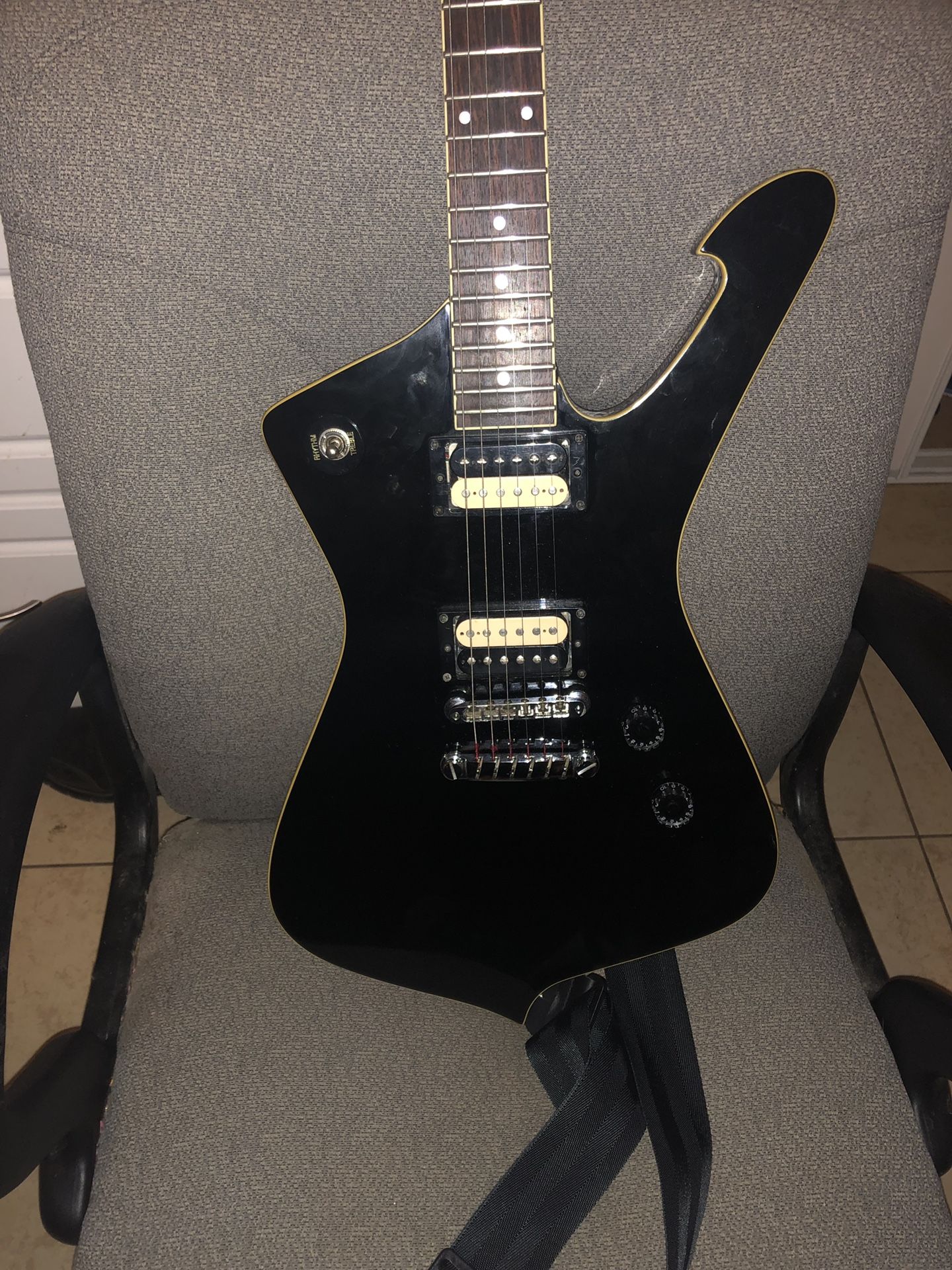 Ibanez ic300 deals