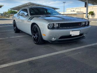 Super Clean 2012 Dodge Challenger R/T Manual Transmission - $16,500 (Santa Ana)