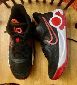 Nike KD trey size 10