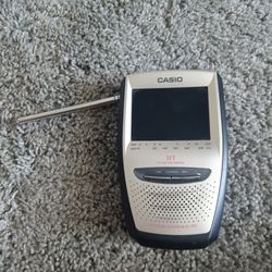 Casio TFT EV 670 Handheld Pocket 2.75-inch LCD Color TV. POWERS UP