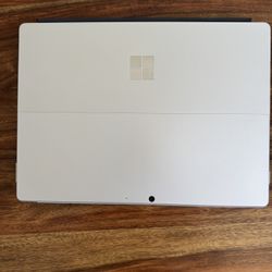 Laptop Surface Pro 8