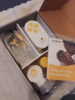 Medela's Double Electric Breast Pump Brand New Still In Box