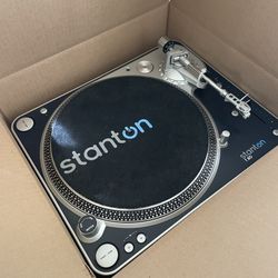 STANTON T-80 Turntable