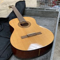 Acoustic Guitar 