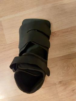 Foot / toe problems-here's a shoe for you.