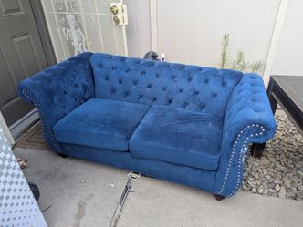 Sofa (love seat)