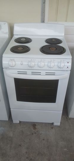 Apartment Size Stove In Great Condition