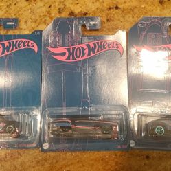 HOTWHEELS Pretty In Pink Toy Vehicles 