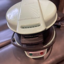 Breakfast Sandwich Maker