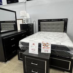 Queen Bedroom Set