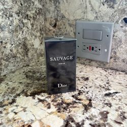 DIOR SAUVAGE PARFUM COLOGNE BRAND NEW WITH RECEIPT 