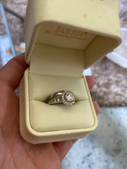 14k white gold diamond engagement ring and wedding band