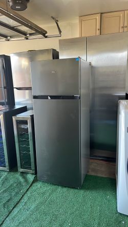 7.3 cubic ft Refrigerator