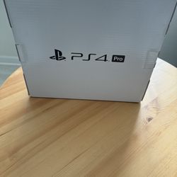 Playstation 4 Pro - Excellent Condition