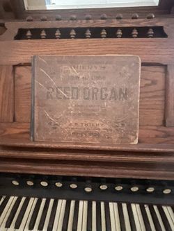 Antique Pump Organ Beautiful