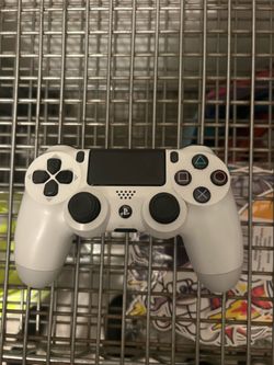 PS4 controller