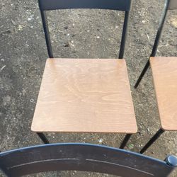 Four Dr Chairs For Dr Table Light  Weight