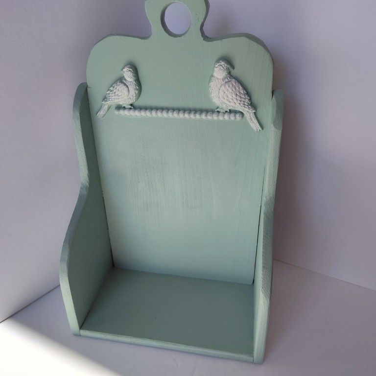 Green Wooden Wall Hanger With Birds For Pillar Candle