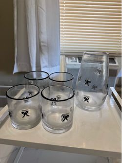 ANTHROPOLOGIE BLACK BOW GLASS PITCHER & 4 TUMBLERS