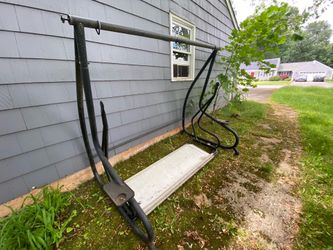 Porch swing