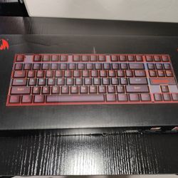 Gaming Keyboard Hot Swappable Switches