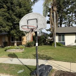 Basketball hoop