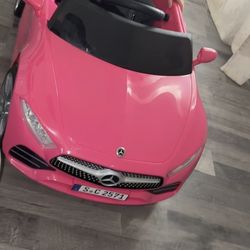 New toddler car comes with remote