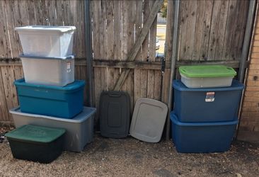 Empty totes with lids storage bins for clothes & items Dallas 75238