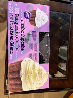 Wilton Jumbo Cupcake Pan