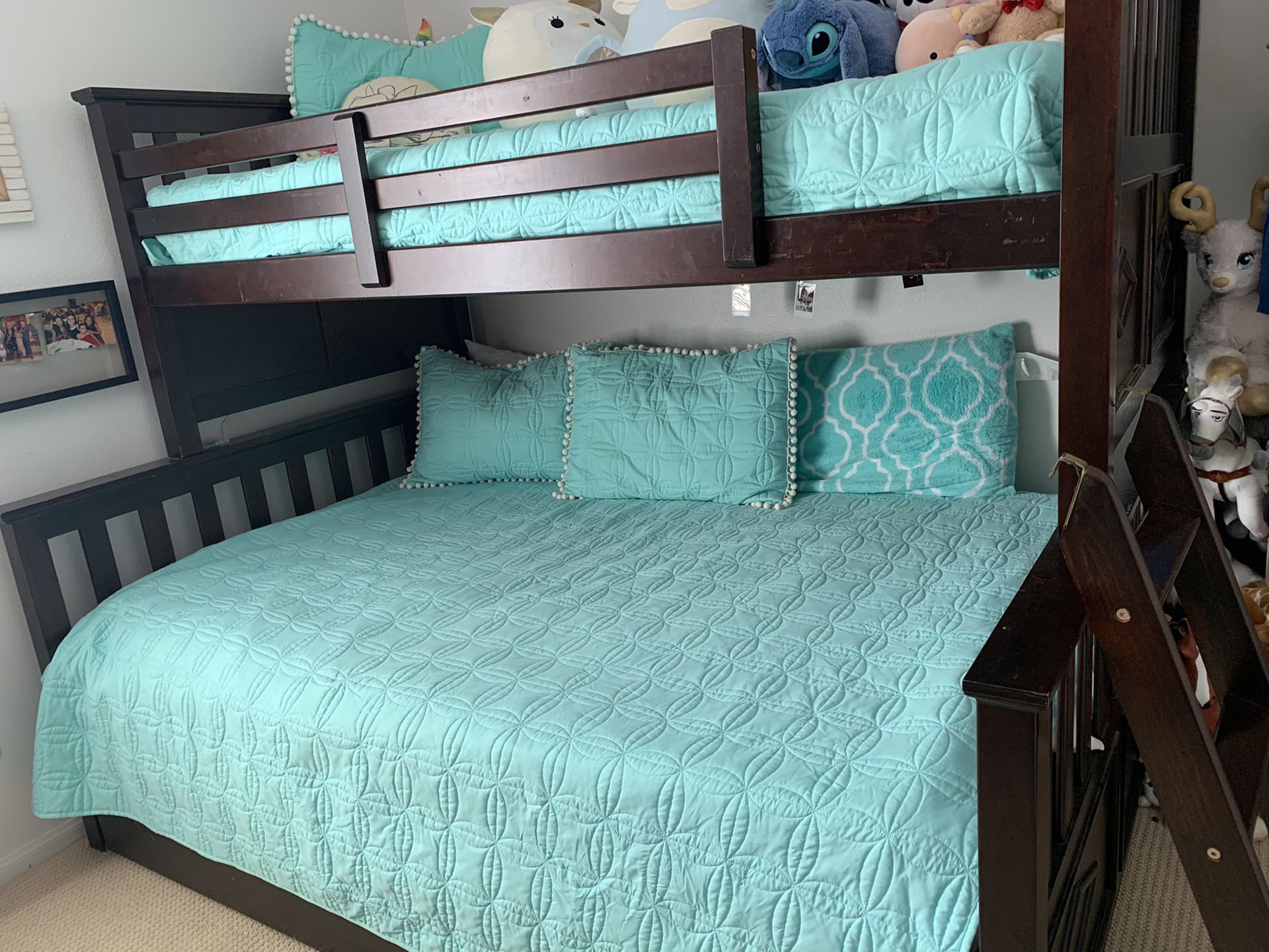 Bunk Bed with drawer/trundle underneath