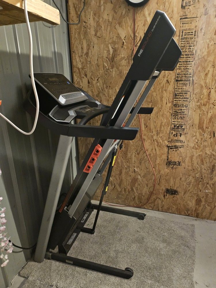 Pro Form 505 CST Treadmill 
